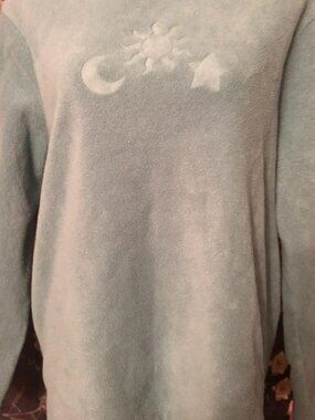 CJ Banks sun star moon sweater size large